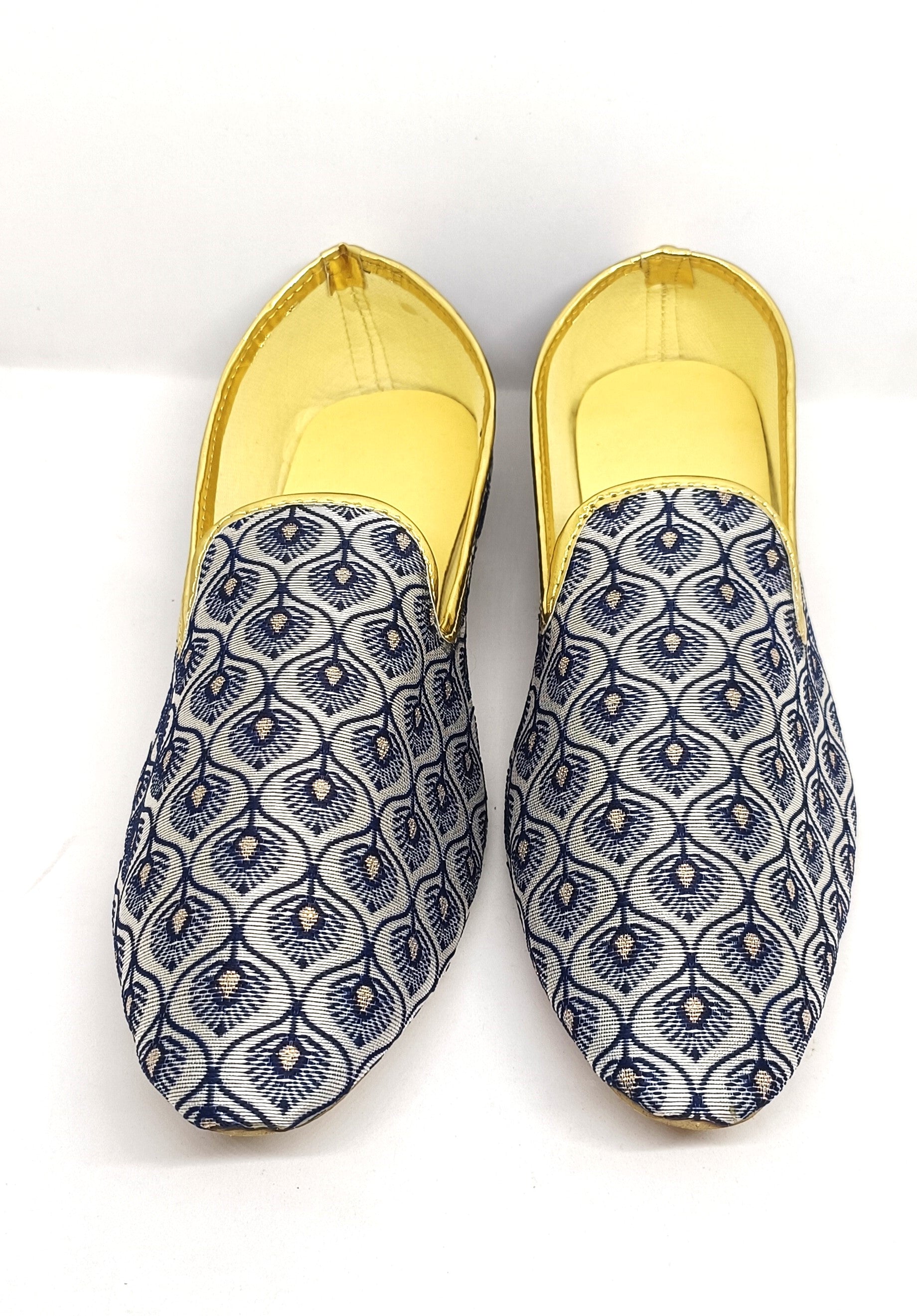 Alluring Blue Color Embroidery Work Mojaris For Men