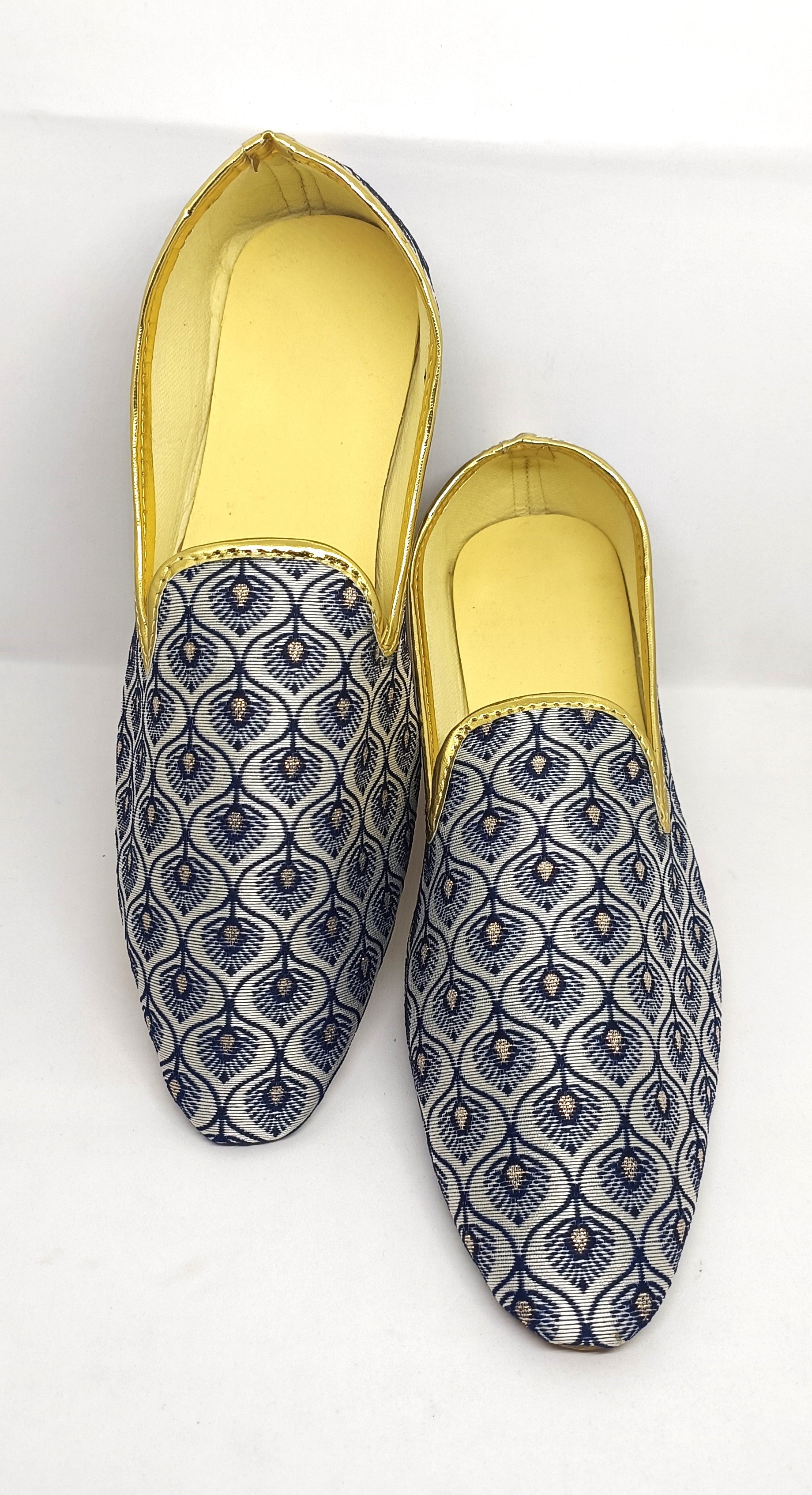 Blue Color Mojari Jutti for Men Near Me