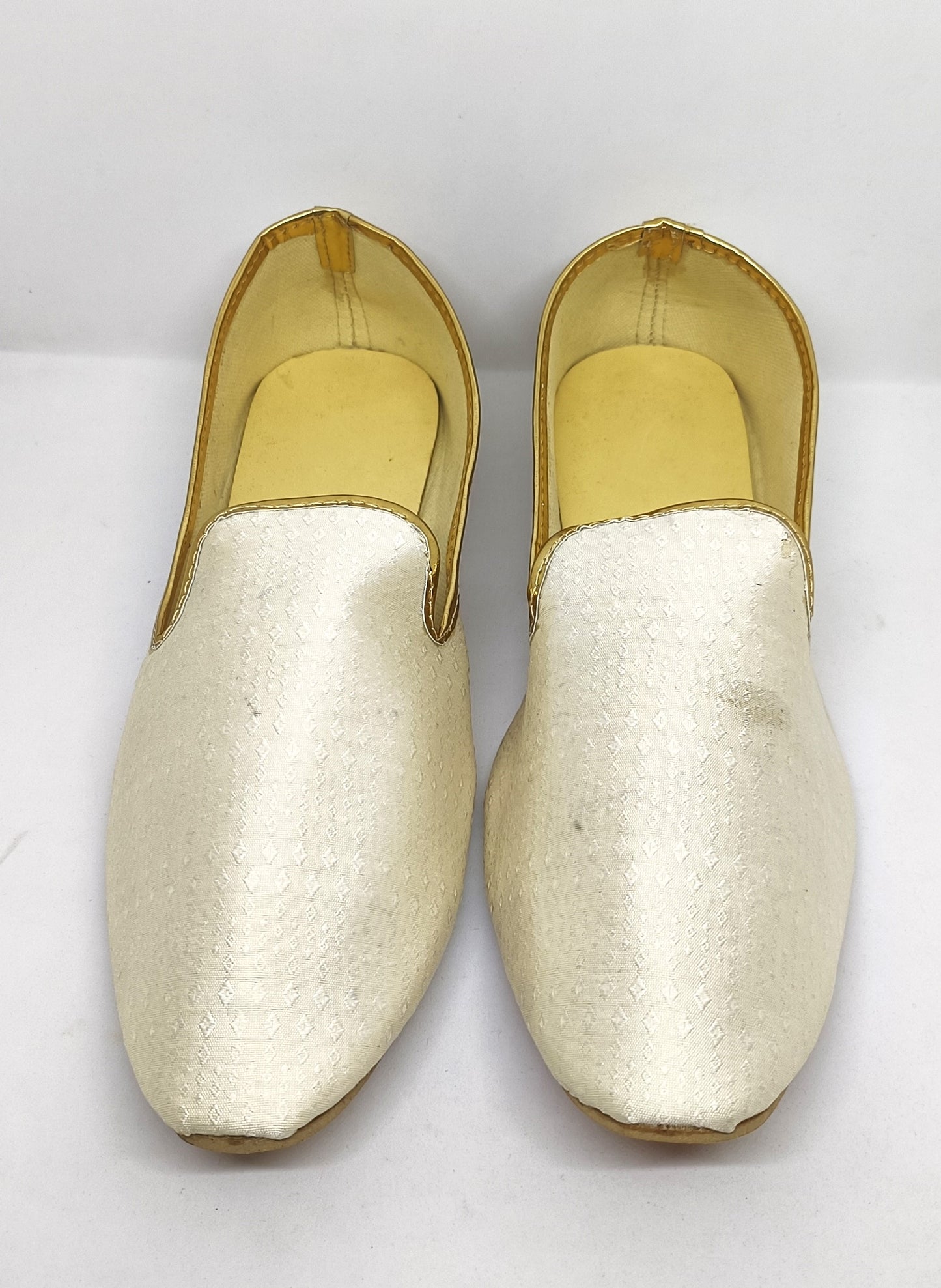 Pretty White Color Mojaris For Men