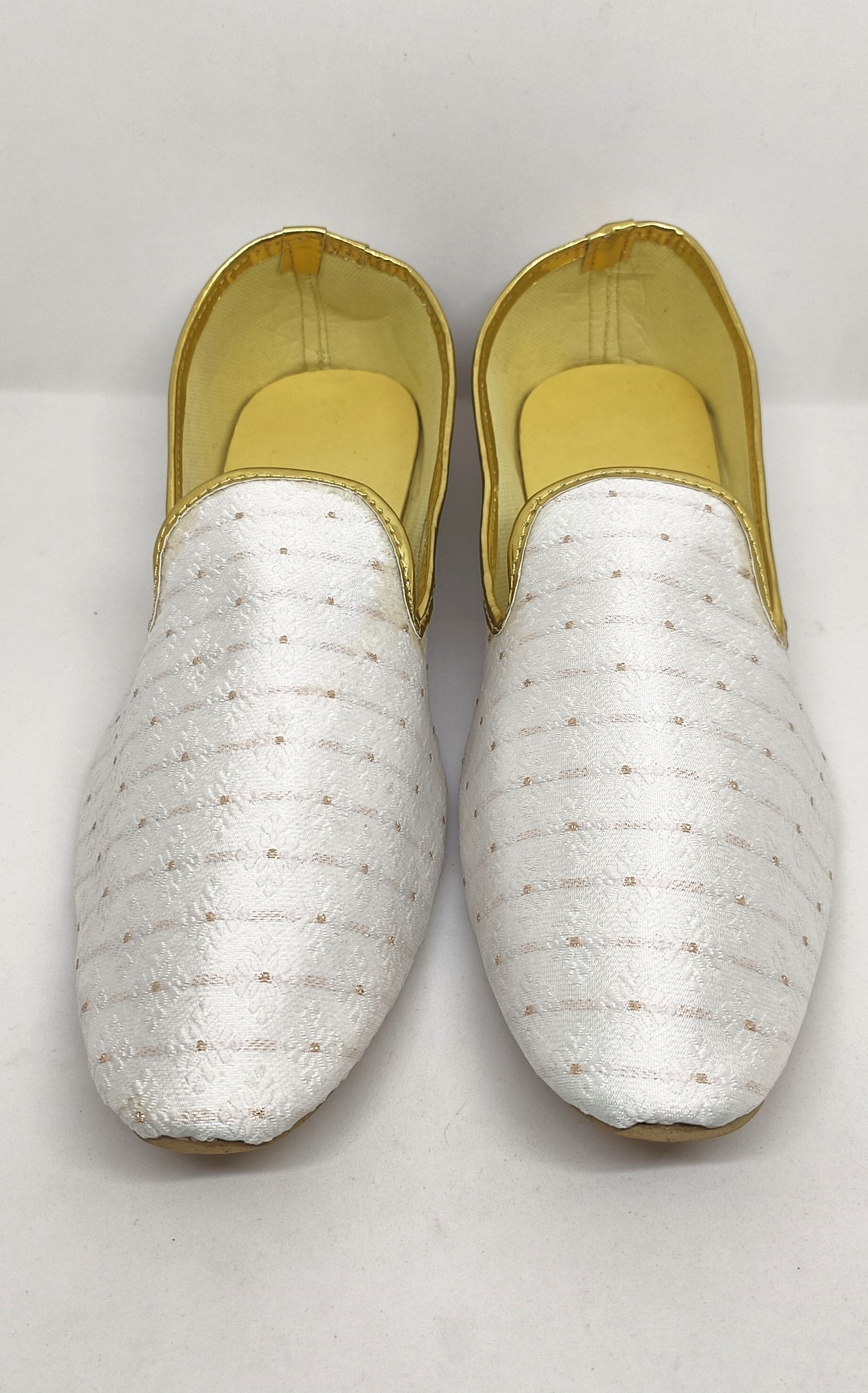 White Color Embroidery Work Mojaris For Men in Chandler