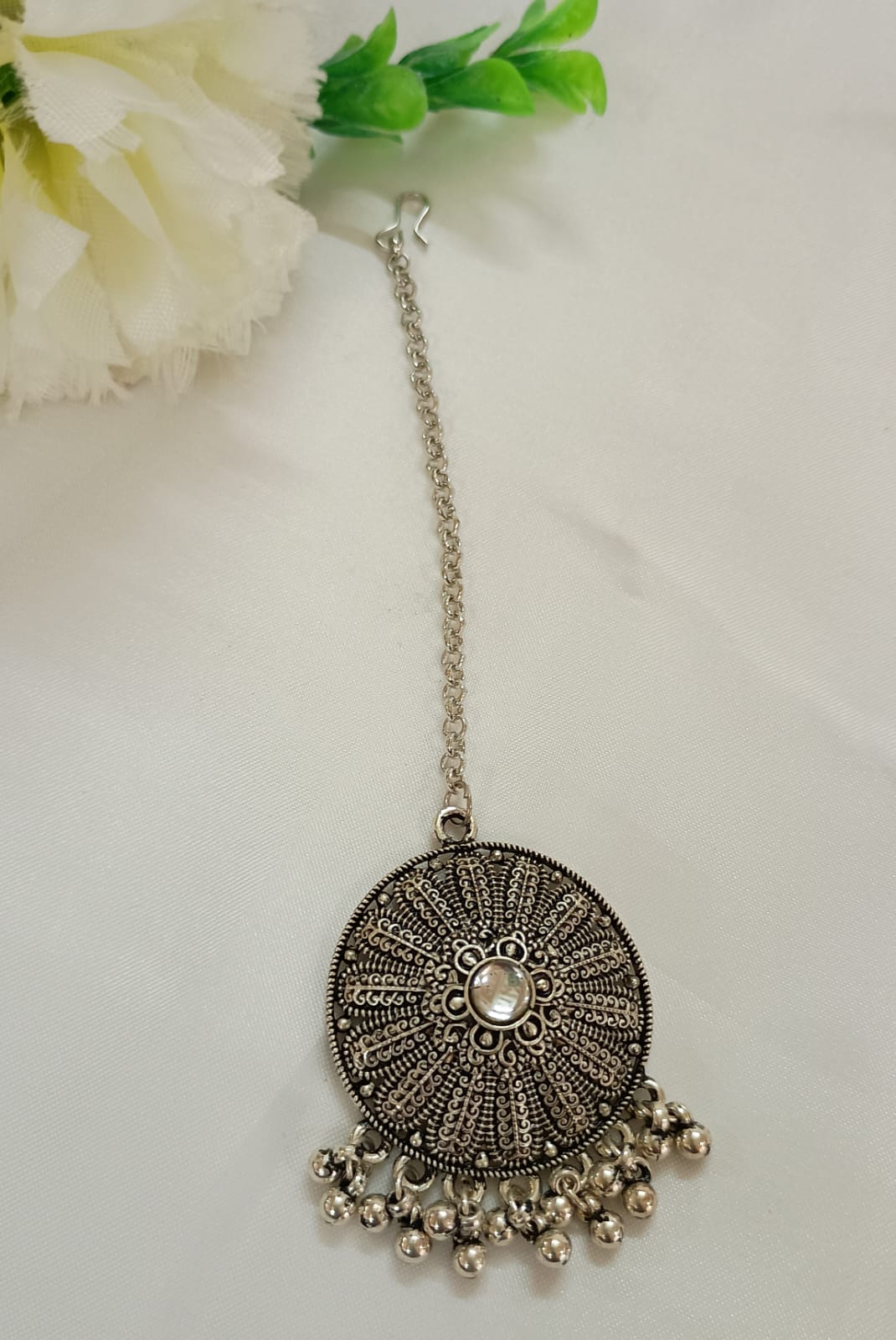 Attractive Silver Colored Beautiful oxidized gold plated tikka