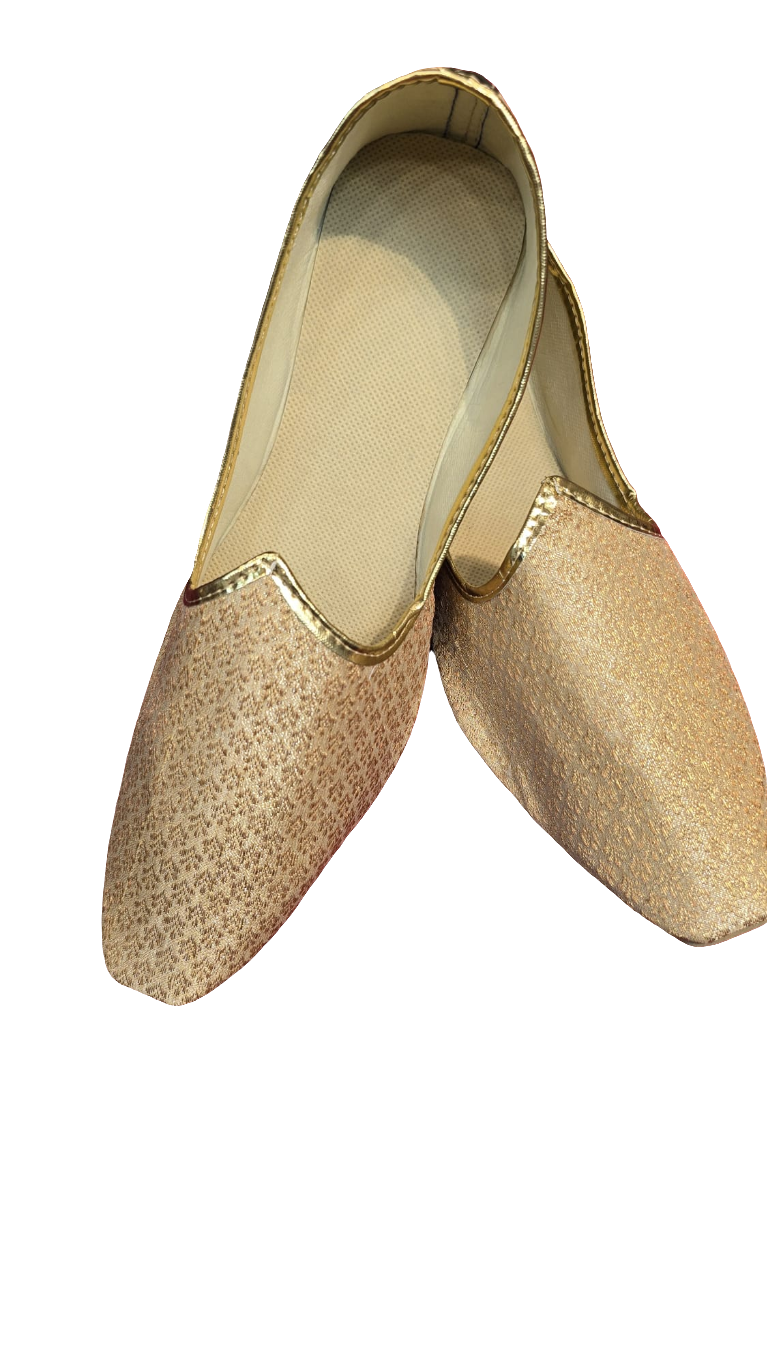 Attractive Gold Color Traditional Footwear Mojari Shoes For Men