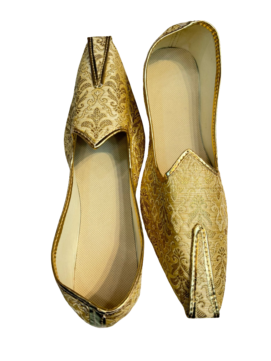 Attractive Gold Color Jutti Wedding Mojari Shoes And Sherwani Shoes For Men