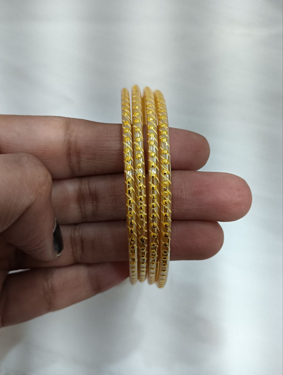 Lovely Yellow Color Glass Bangles For Women Near Me