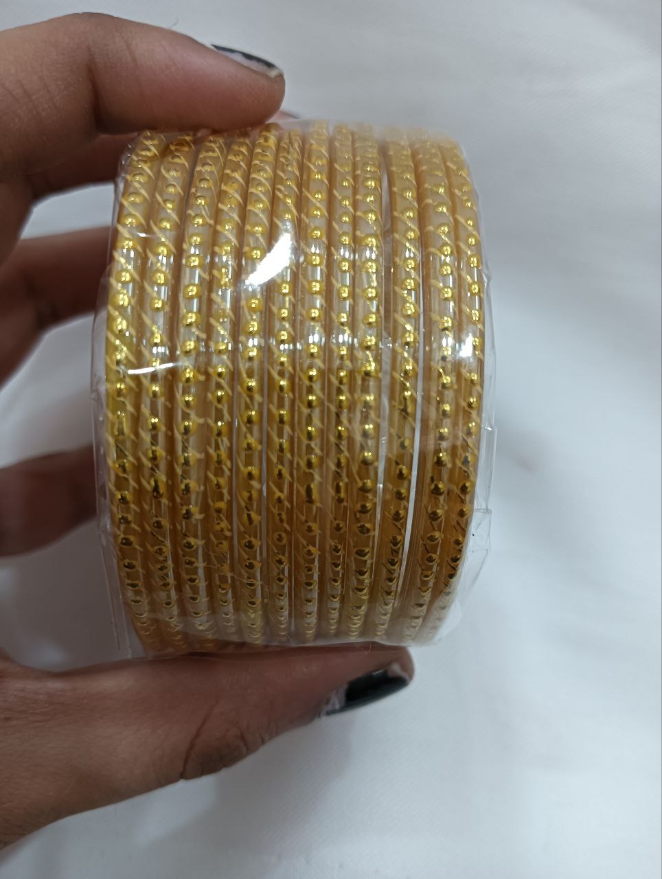 Alluring Lovely Yellow Color Checked Design Glass Bangles For Women