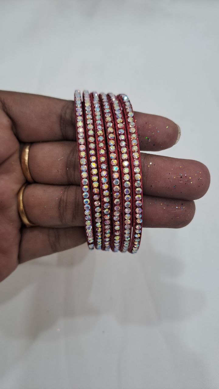 Red Color Checked Design Glass Bangles For Women Near Me
