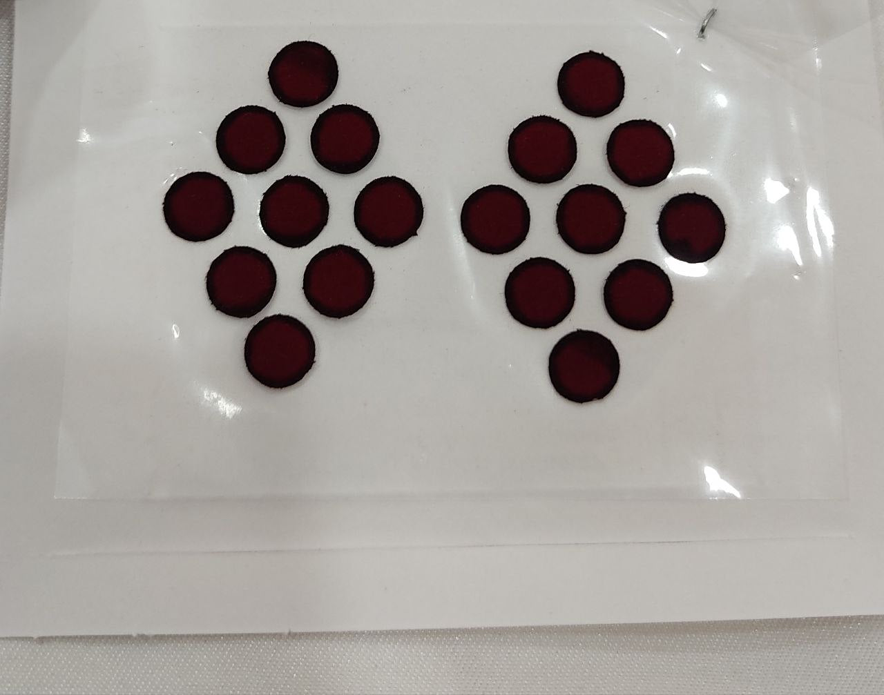 BN8-1 Beautiful maroon color bindis