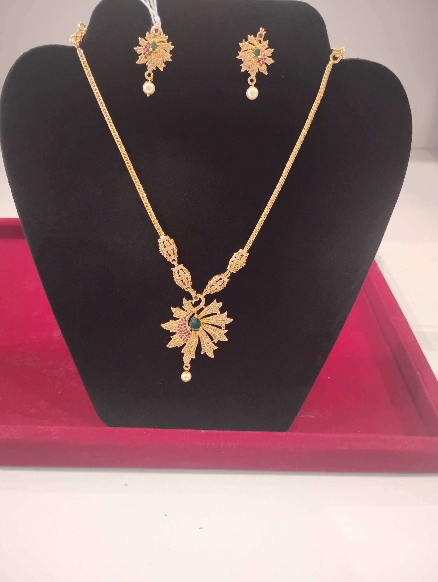 Beautiful Gold Plated Multicolored Stones with Pearl Necklace with Earrings For Women