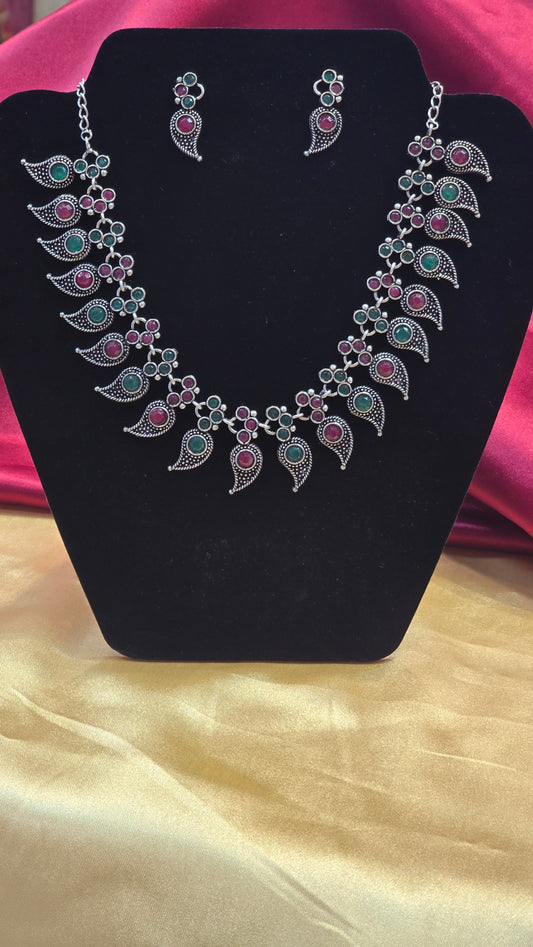 Pretty Multi Color Oxidized Leaf Style Necklace Set For Women