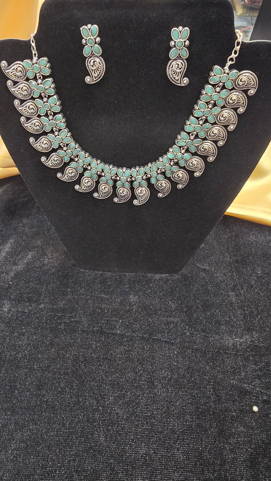 Fabulous Pista Green Color Paisley Shaped Necklace With Earrings