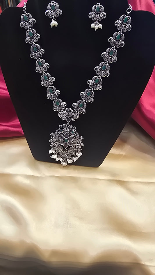Attractive Green Color Oxidized Necklace With Earrings
