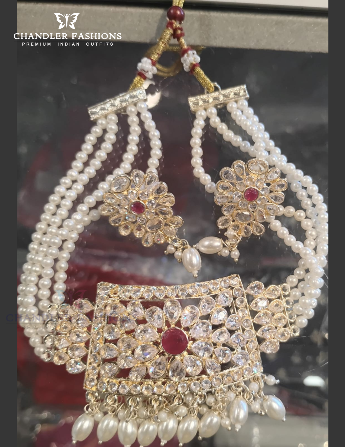 White And Red Color Choker In USA