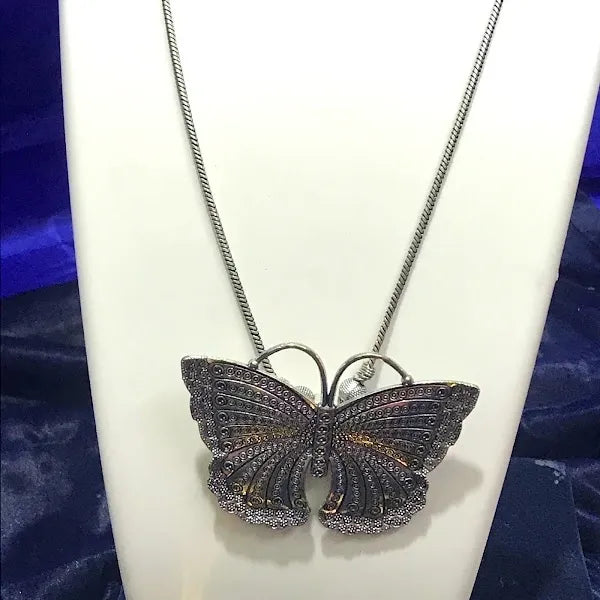 Oxidized Long Chain With Heavy Pendant In Kingman