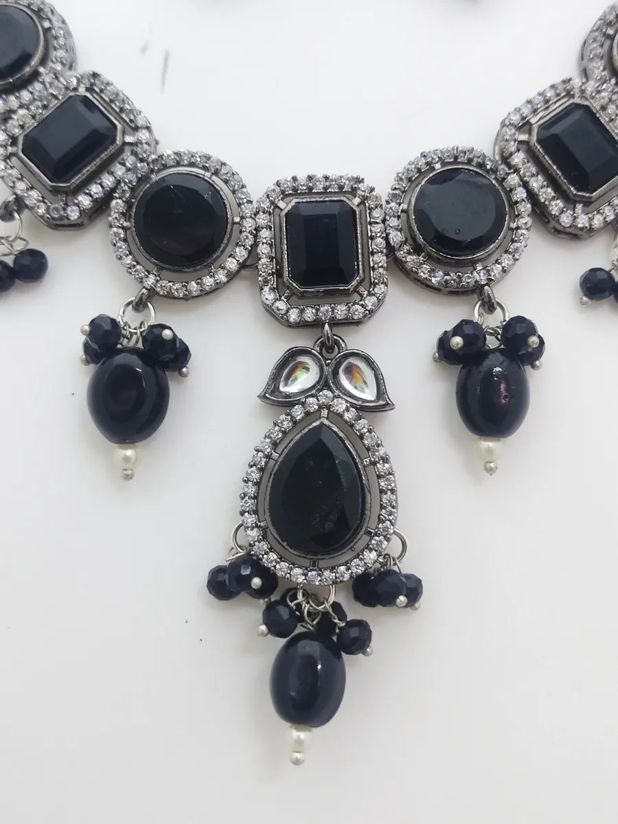 Zircon Stone Silver And Black Color Alloy Necklace Set Near Me