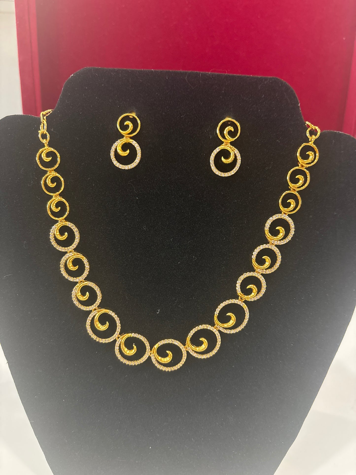Attractive White Stones  Gold Plated Necklace With Earrings
