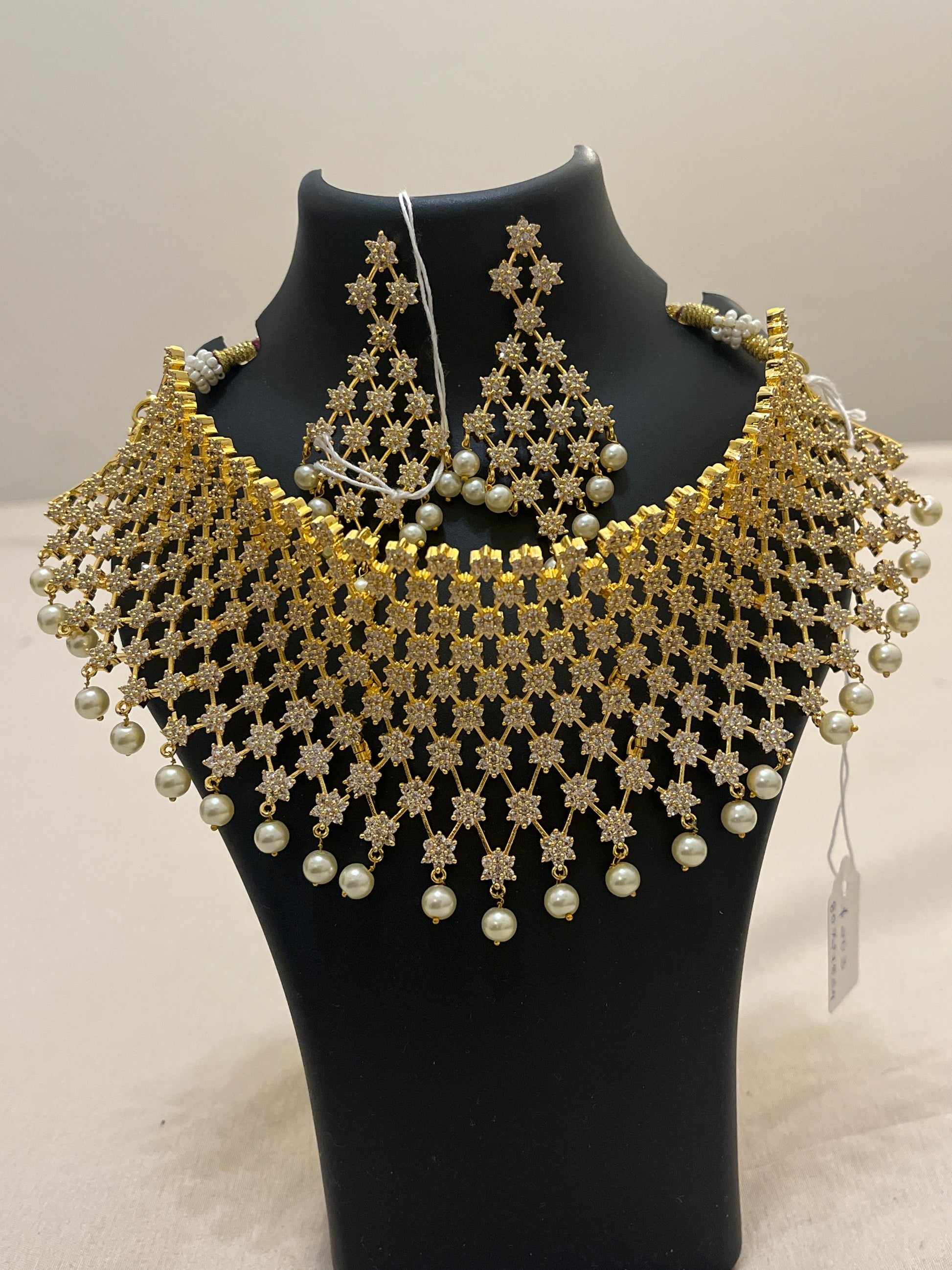 Attractive Gold Plated White Stoned Necklace With Earrings