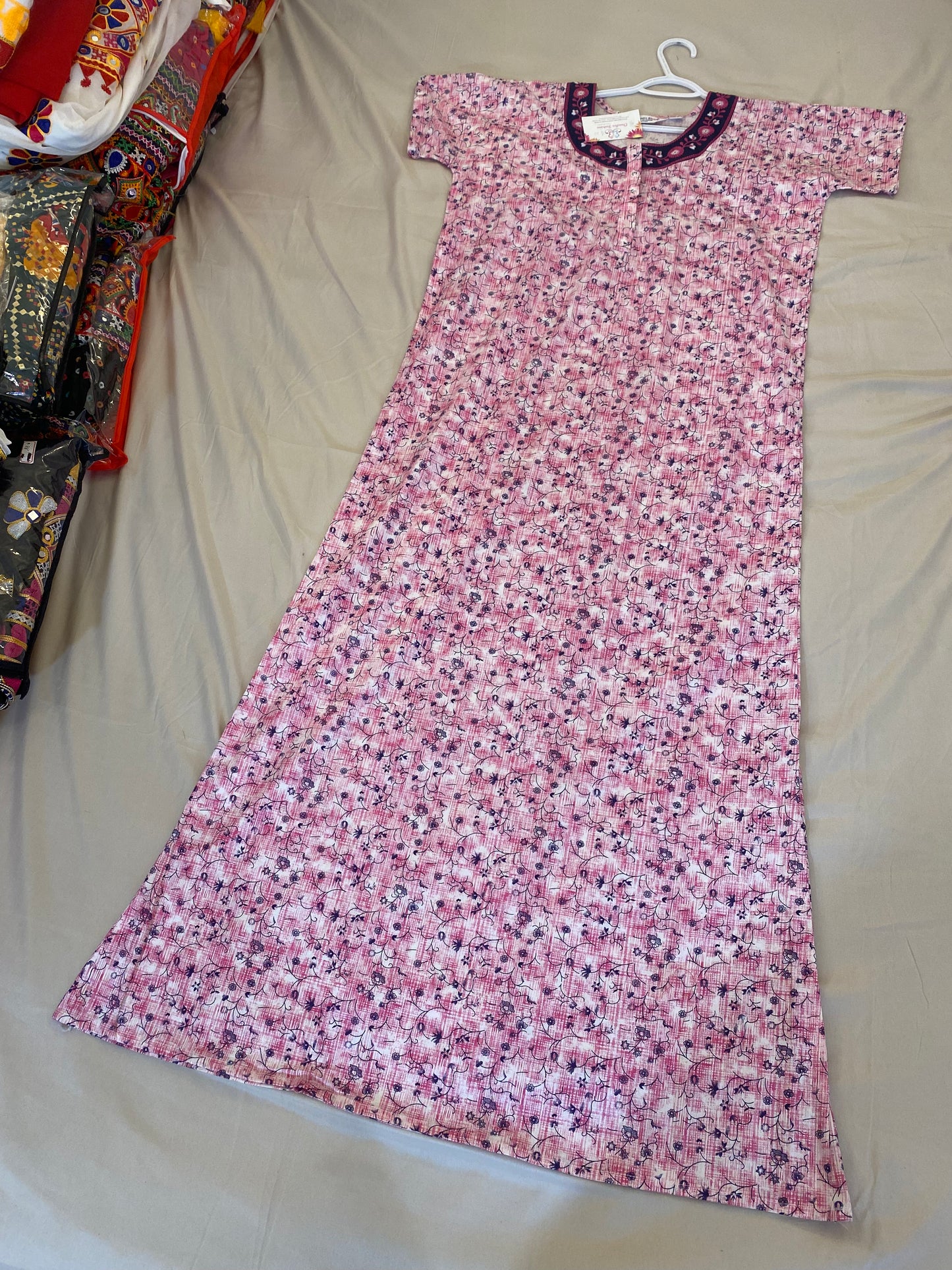 Comfy Light Pink And Blue Flowers Round Neck Nighty In Mesa