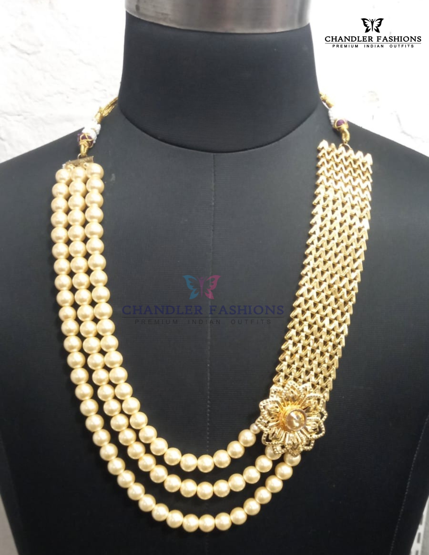 Fabulous Cream Color Pearl Beaded With Stone Work Mala 