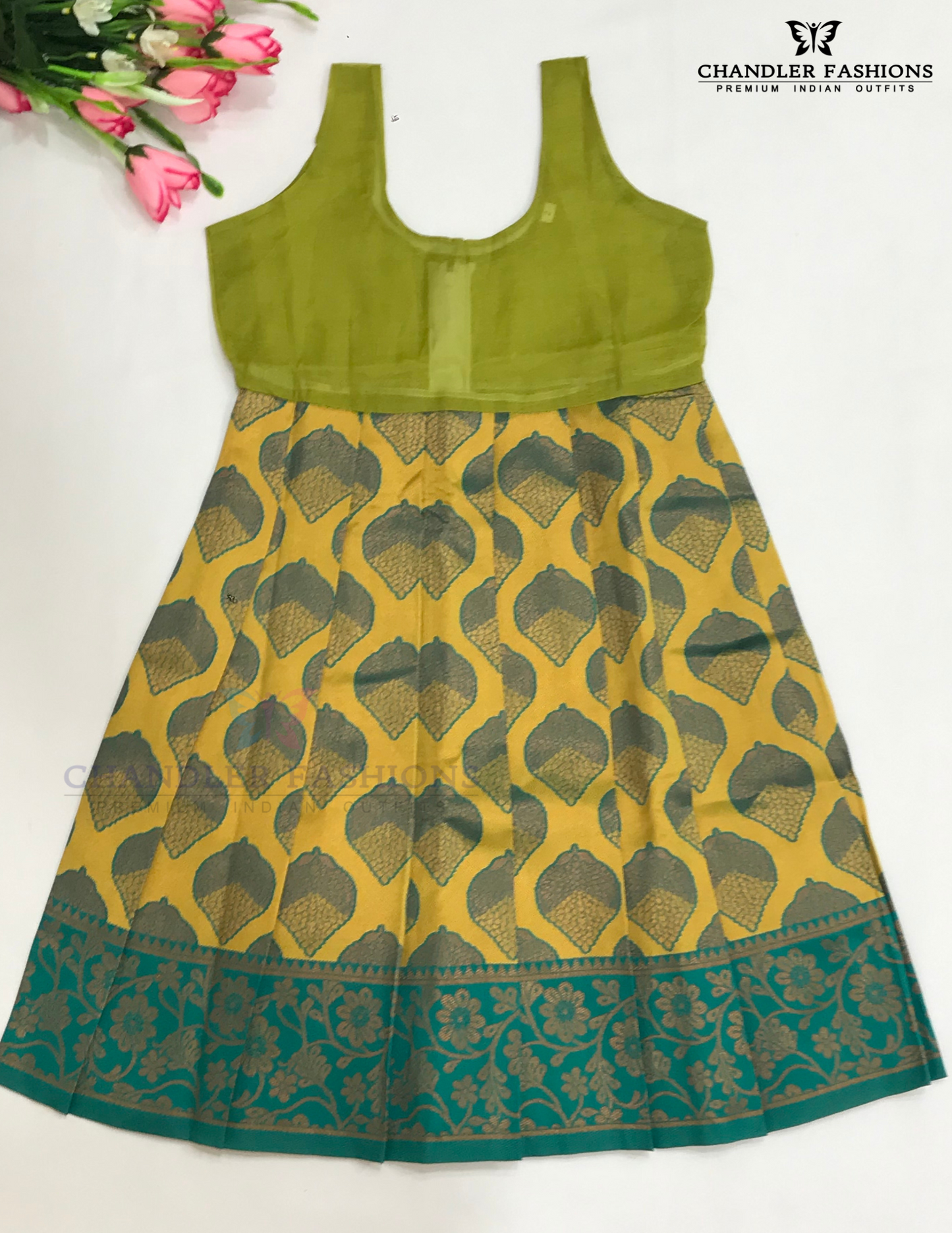 Green And Yellow Colored Silk Langa Sets In Suncity