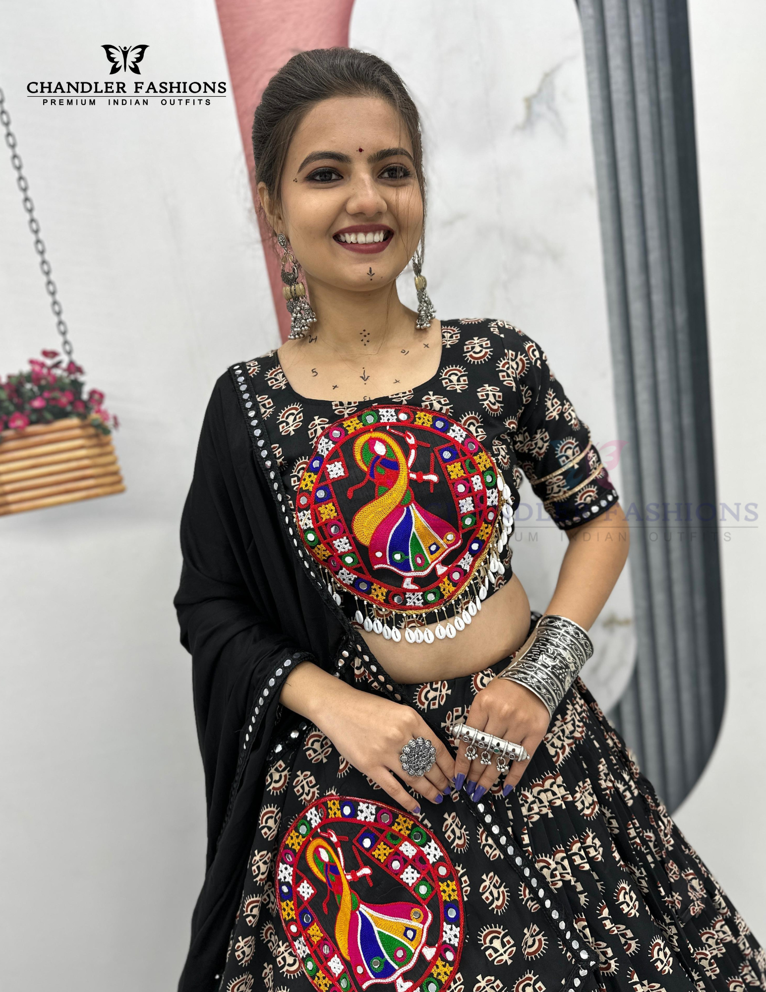 Chaniya Choli Set For Women In Suncity