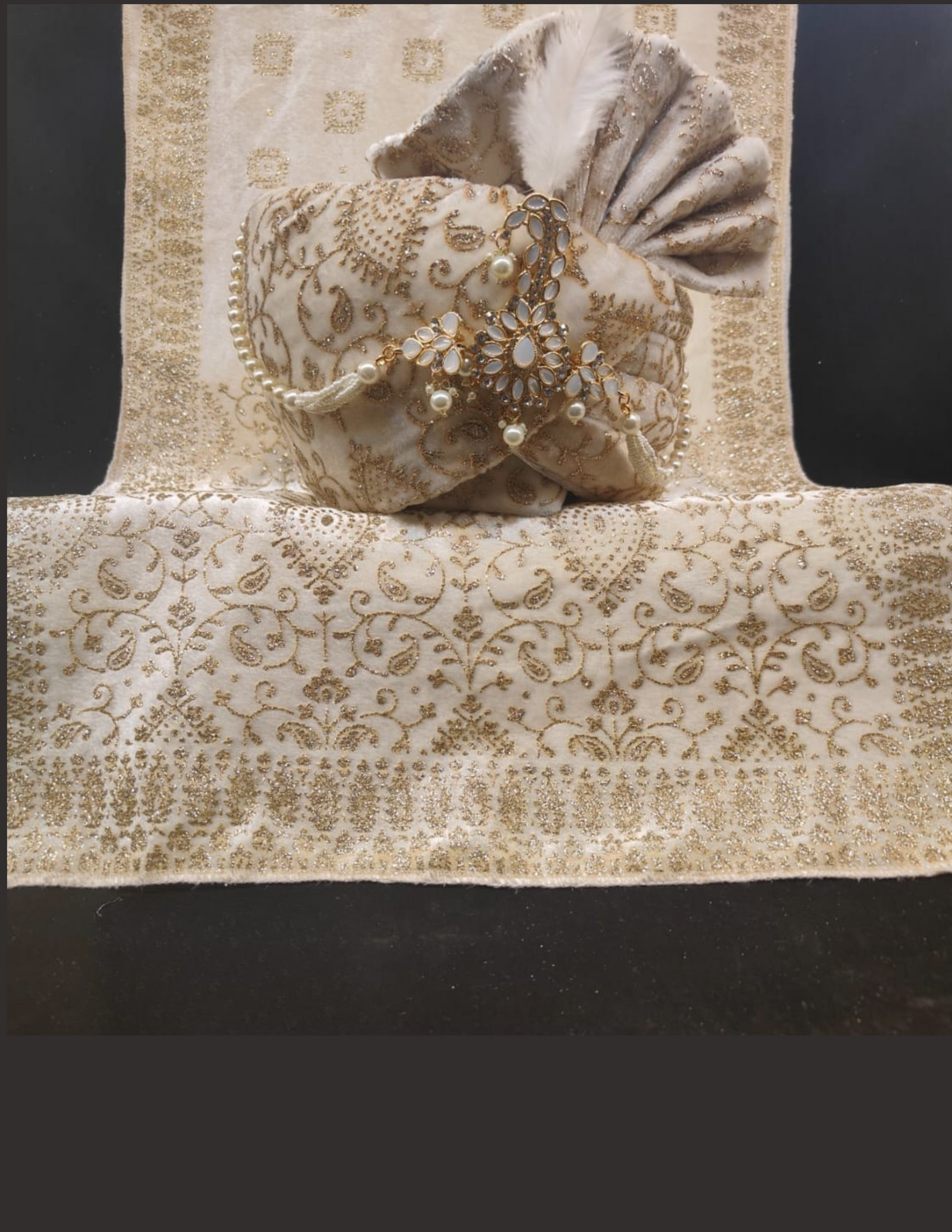 Alluring Cream Color Wedding Turban With Fancy For Men