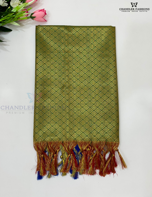 Wonderful Green Color Silk Shawl With Zari Work (Ponnadai) For Guest
