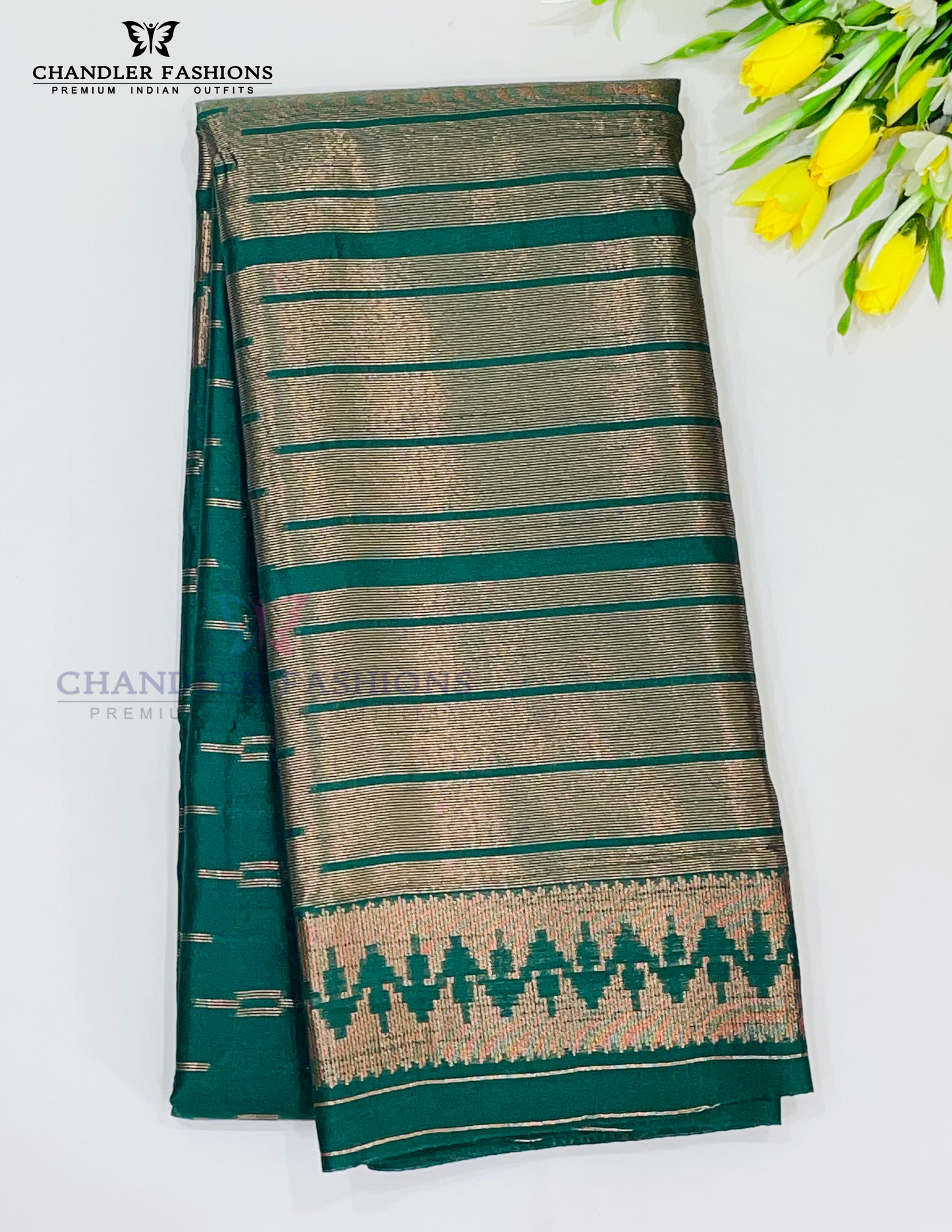 Attractive Green Colored Silk Cotton Saree For Women