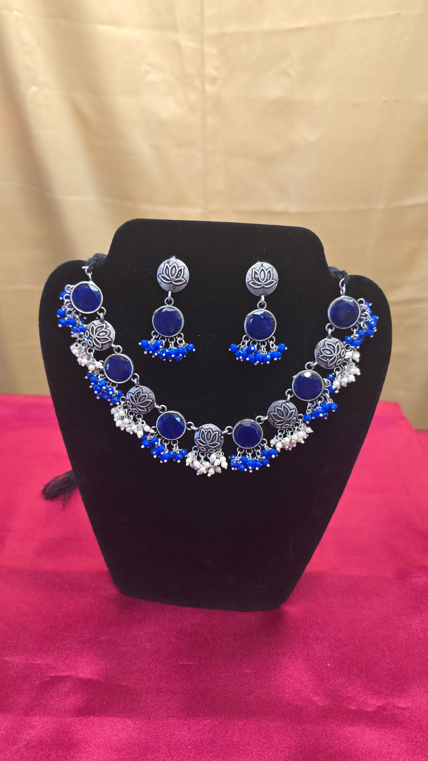 Beautiful Blue Colored Set With Lotus Design