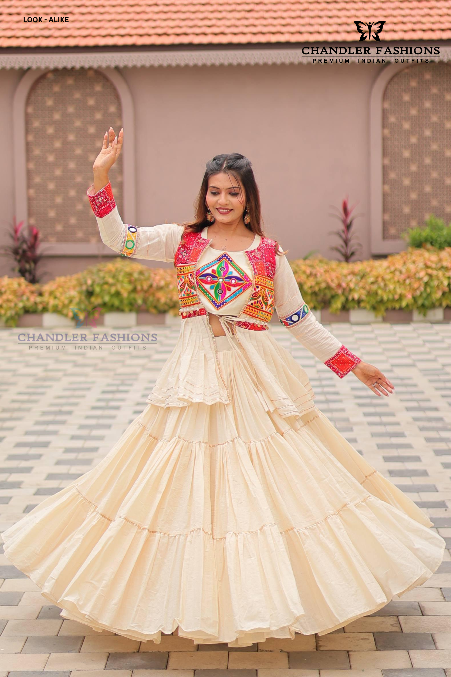 Attractive White Colored garba Cholli In Yuma
