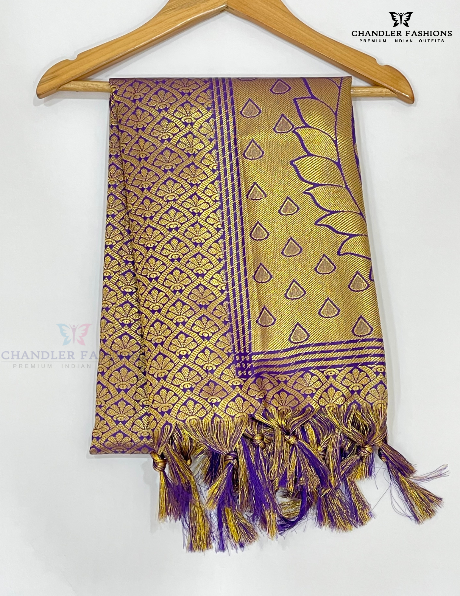 Beautiful Violet Color Silk Shawl With Zari Work (Ponnadai) Near Me