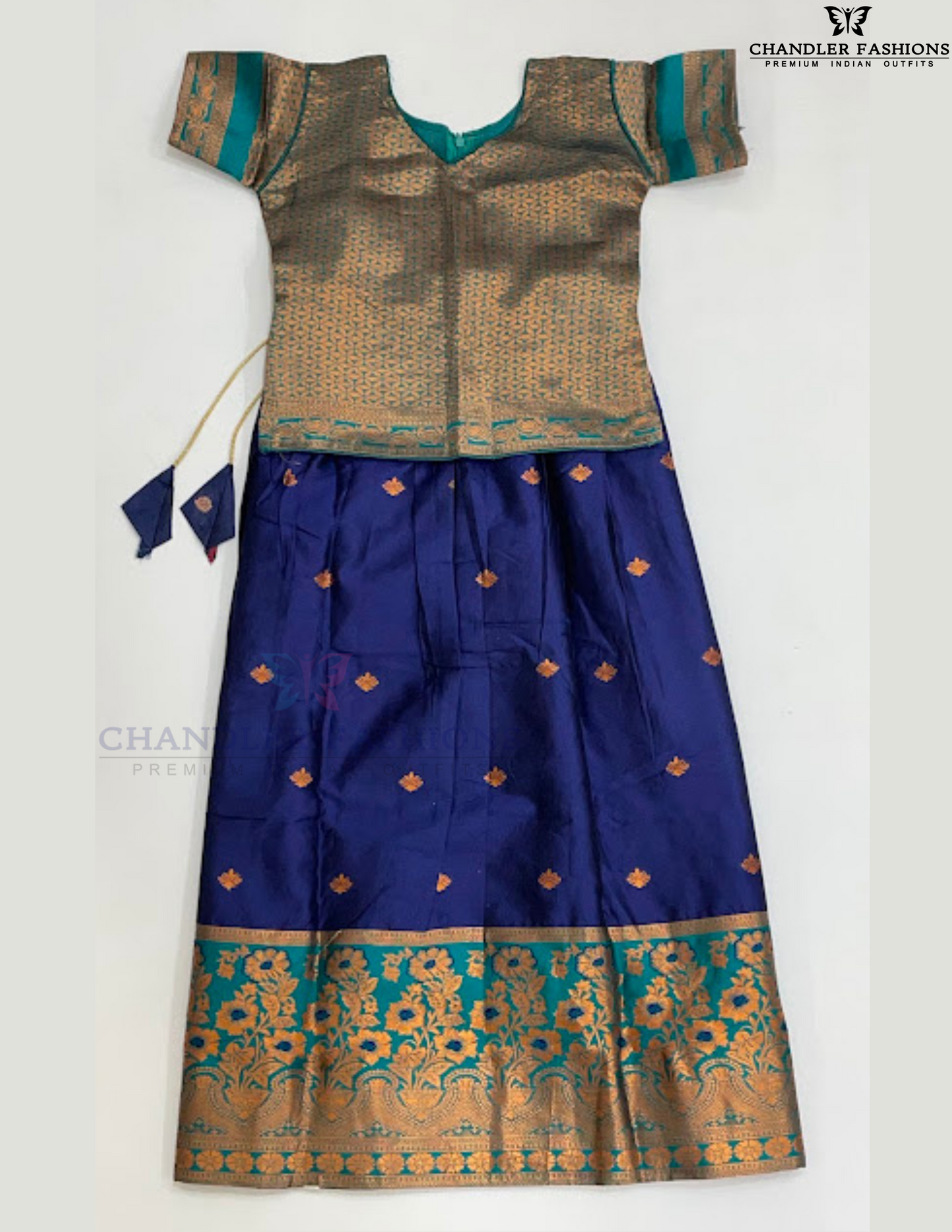 Pleasing Green Color With Zari Work Choli Set For Girls Near Me