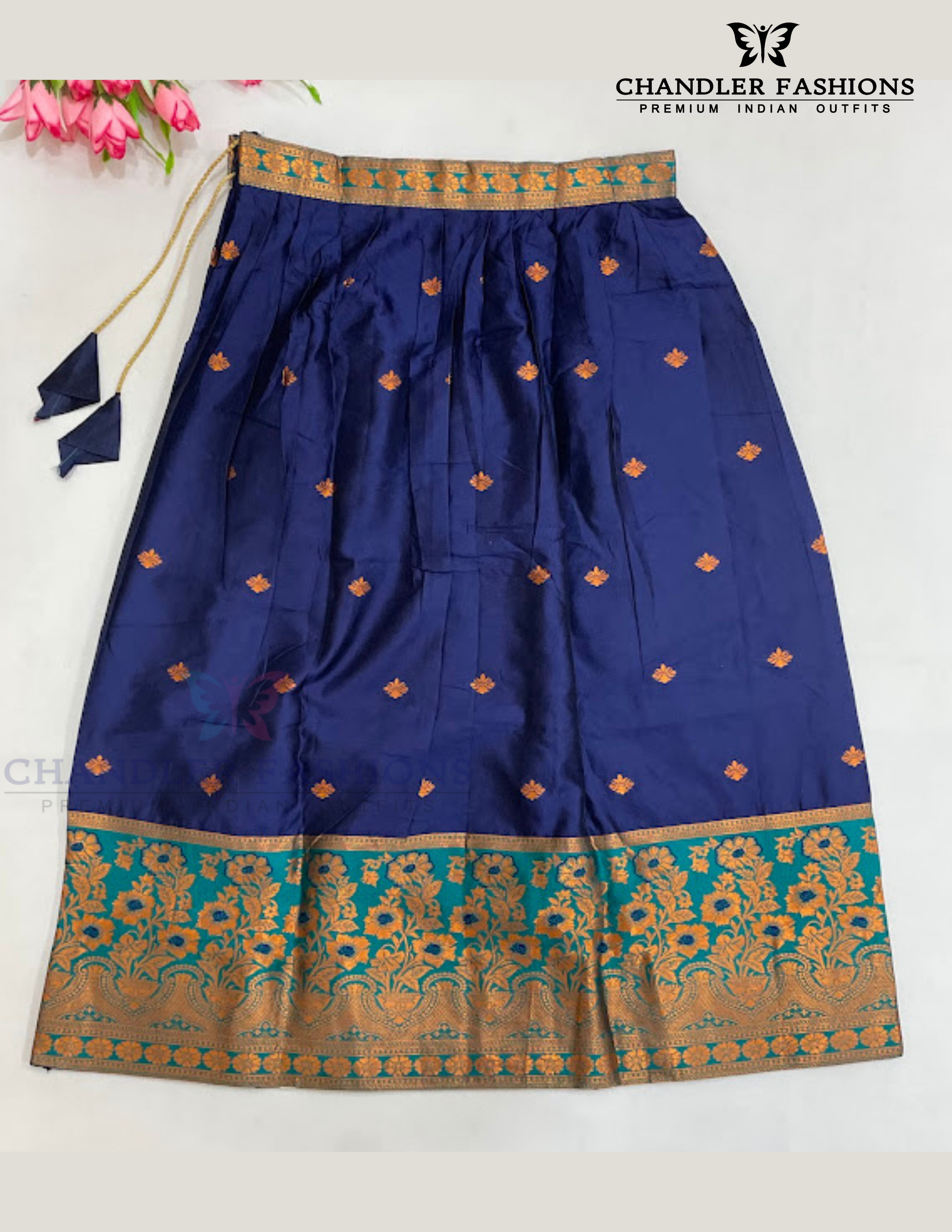 Pleasing Green Color With Zari Work Choli Set In Chandler