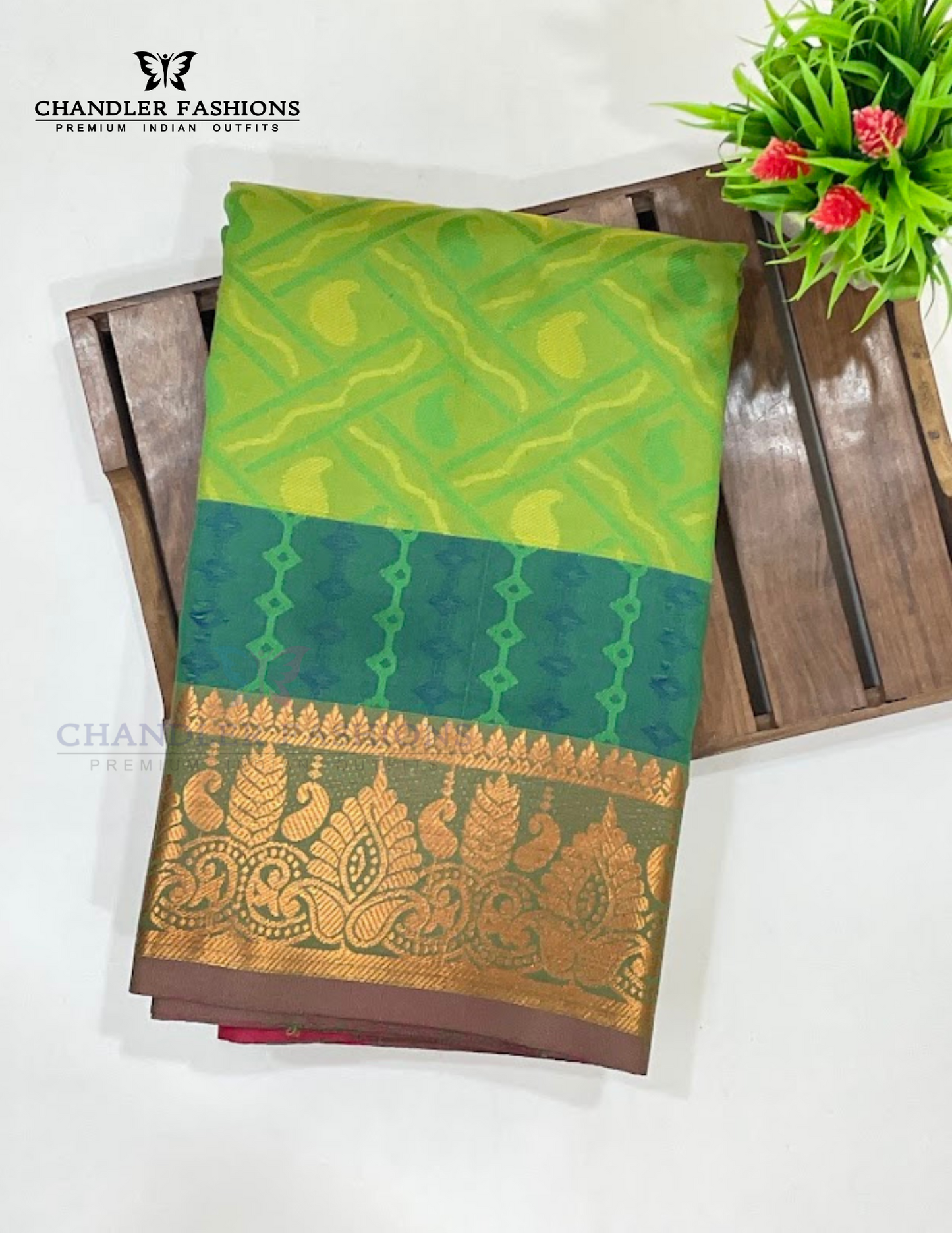 Graceful Green Color Pure Kanchi Silk Zari Border Work Saree For Women Near Me