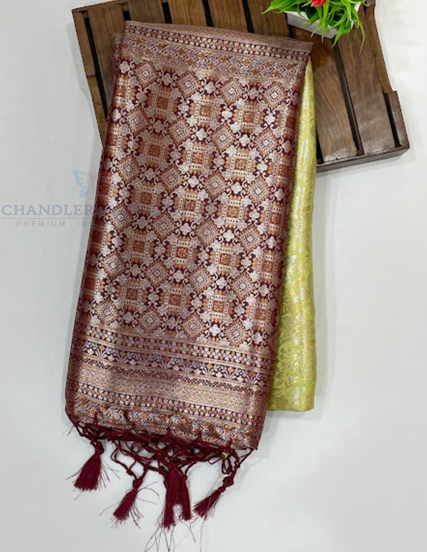 Light Green And Maroon Soft Silk Saree With Designer Zari Work In USA