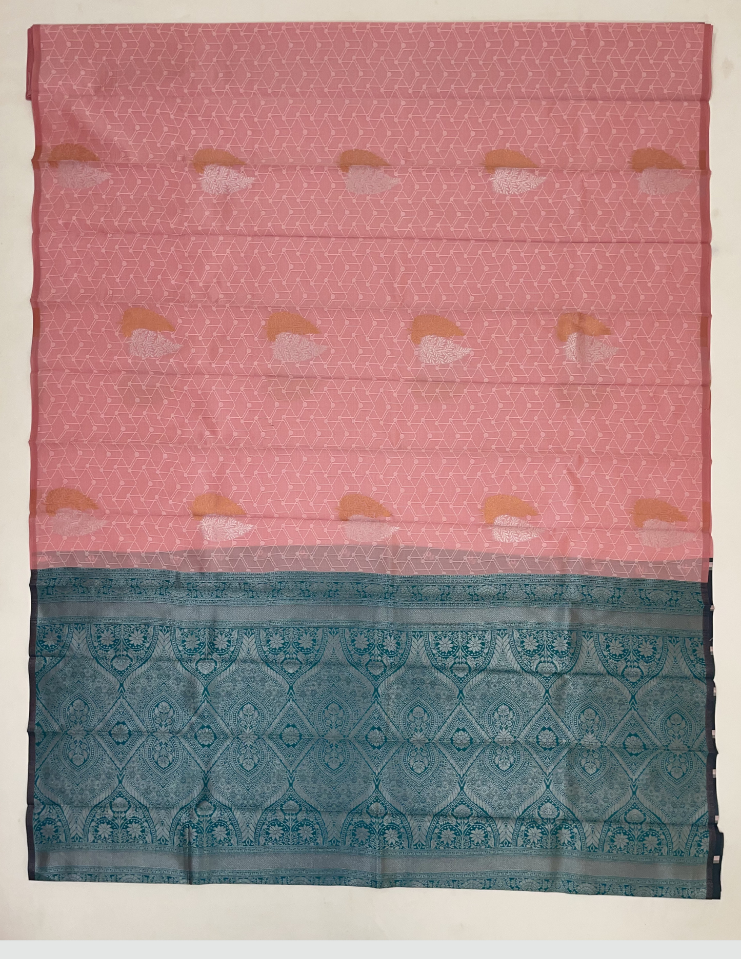 Pink Color Art Silk With Green Color Rich Pallu Saree In Yuma