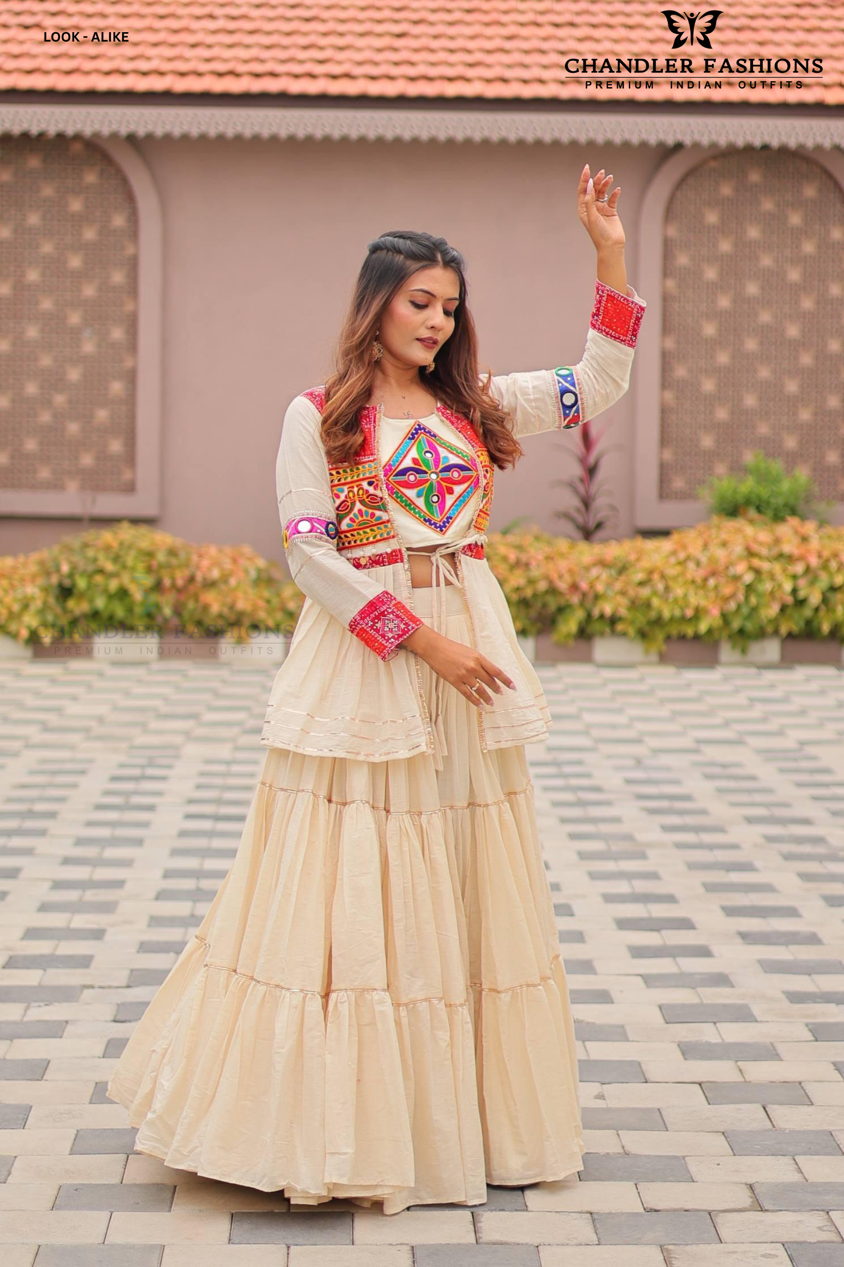 Attractive White Colored Gamthi  Work Chaniya Choli Sets In Phoenix