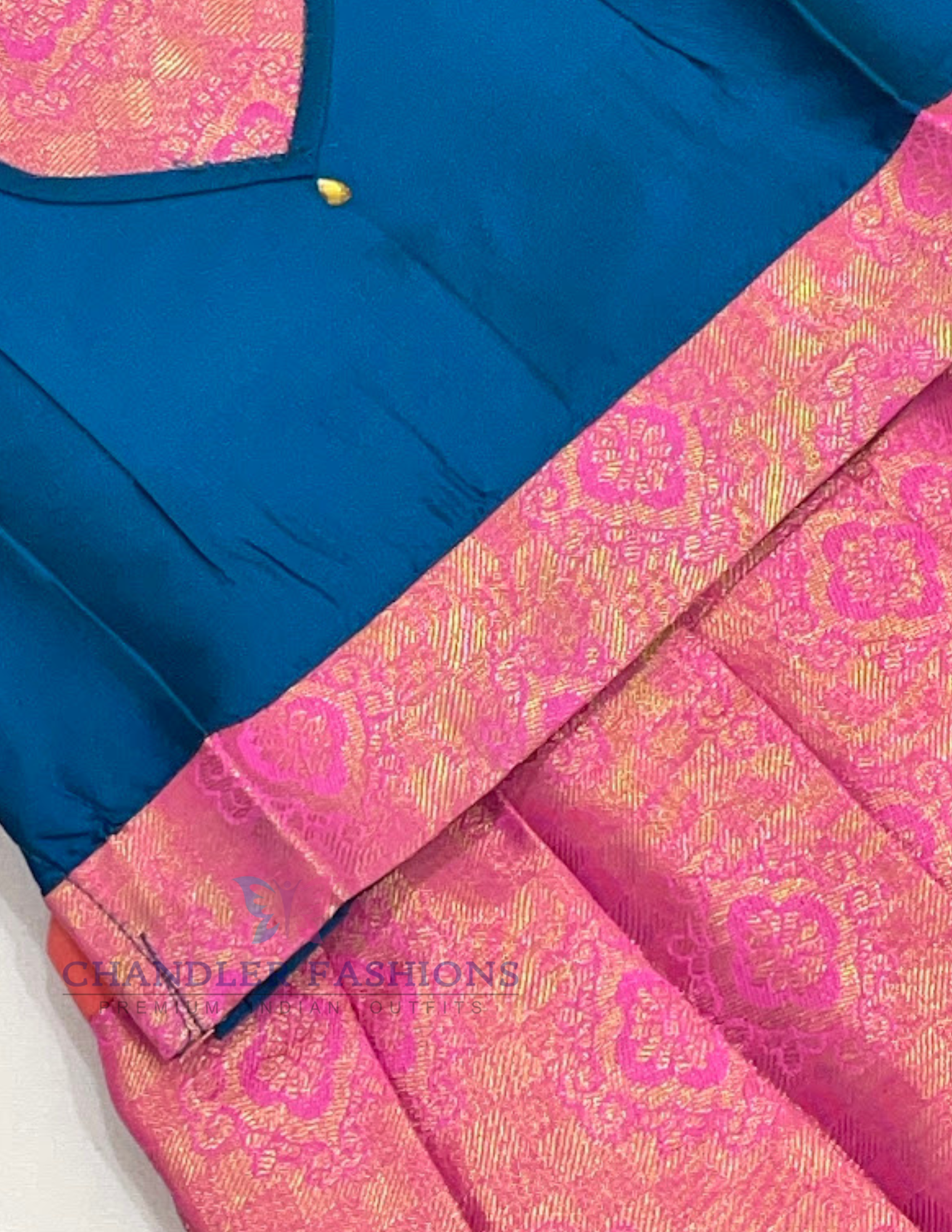 Blue Color Soft Silk In Mesa