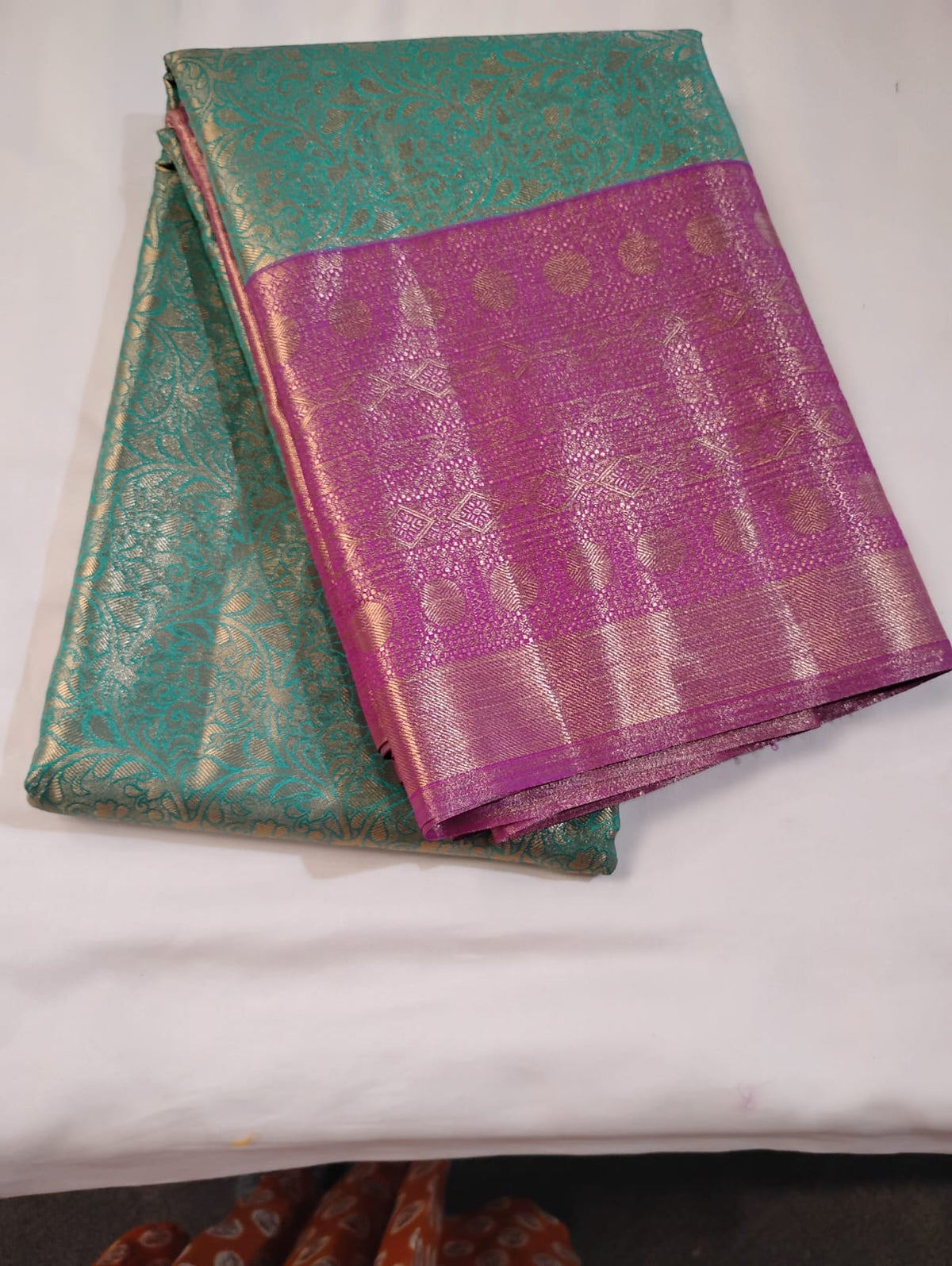 Amazing Green Color Pure Kanchi Silk With Purple Border Gold Zari Work Saree For Women