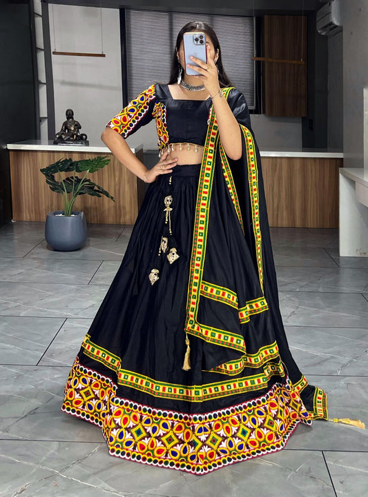 Stunning Black Color Gamthi Work Broad And Patch Work Chaniya Choli For Women