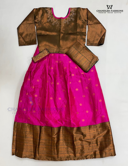 Attractive Pink Color With Zari Work Choli Set For Girls