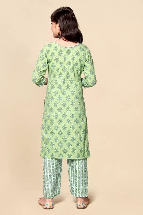 Charming Light Green  Colored Cotton Kurti Suits Ner Me