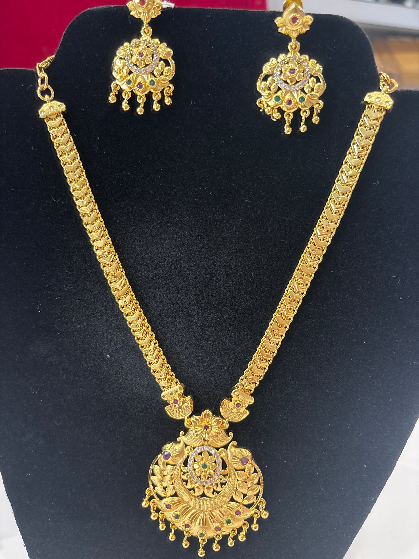 Traditional Red And Green Stones Antique Gold Necklace With Earrings Set