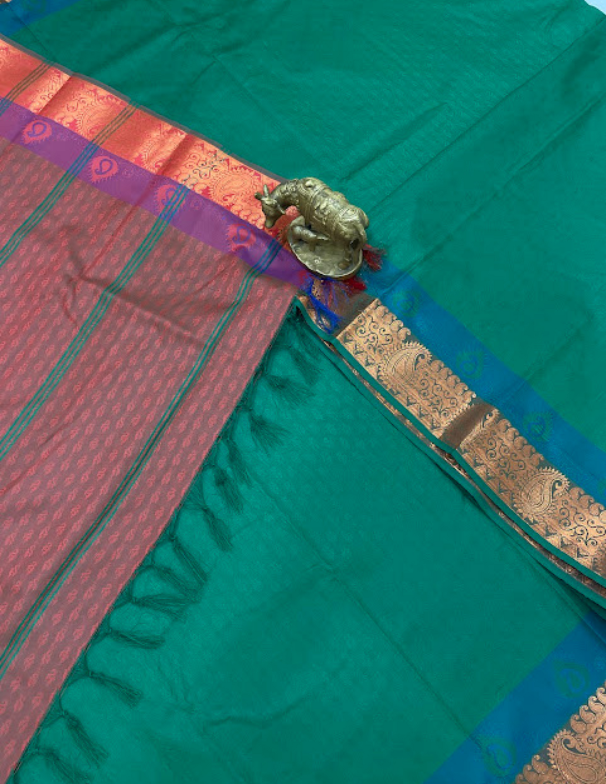 Green Color Pure Kanchi Silk Zari Border Work Saree In Tempe