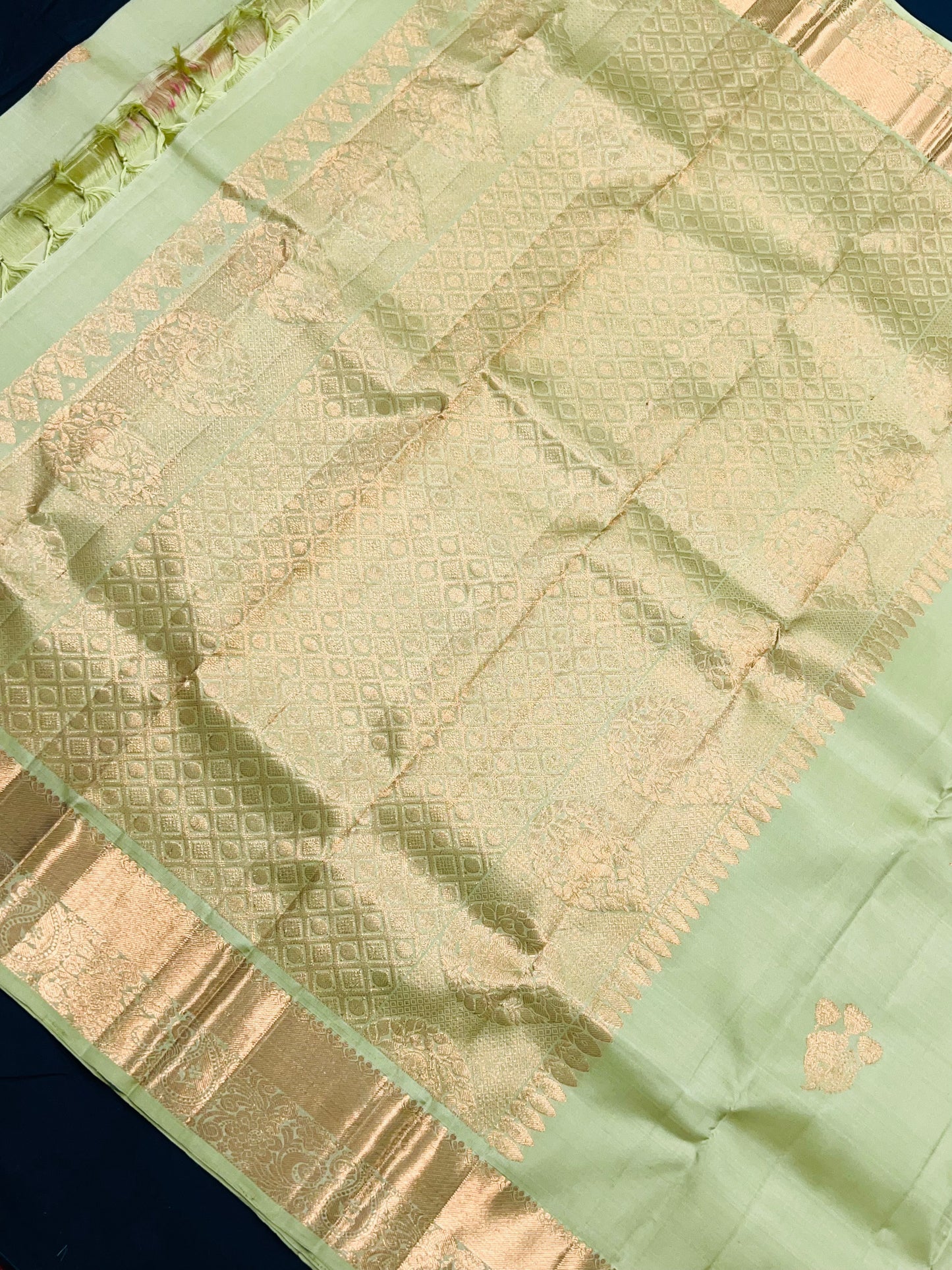 Attractive Green Color Kanchi Silk Saree With Copper Zari