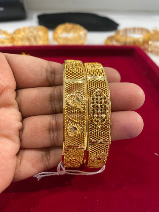 Gorgeous Gold Plated Bangles With Pure Gold Color Look For Women 