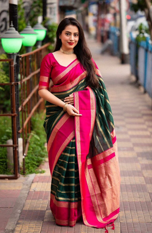 Appealing Soft Lichi Silk Jacquard And Rich Pallu Green Colored Saree For Women