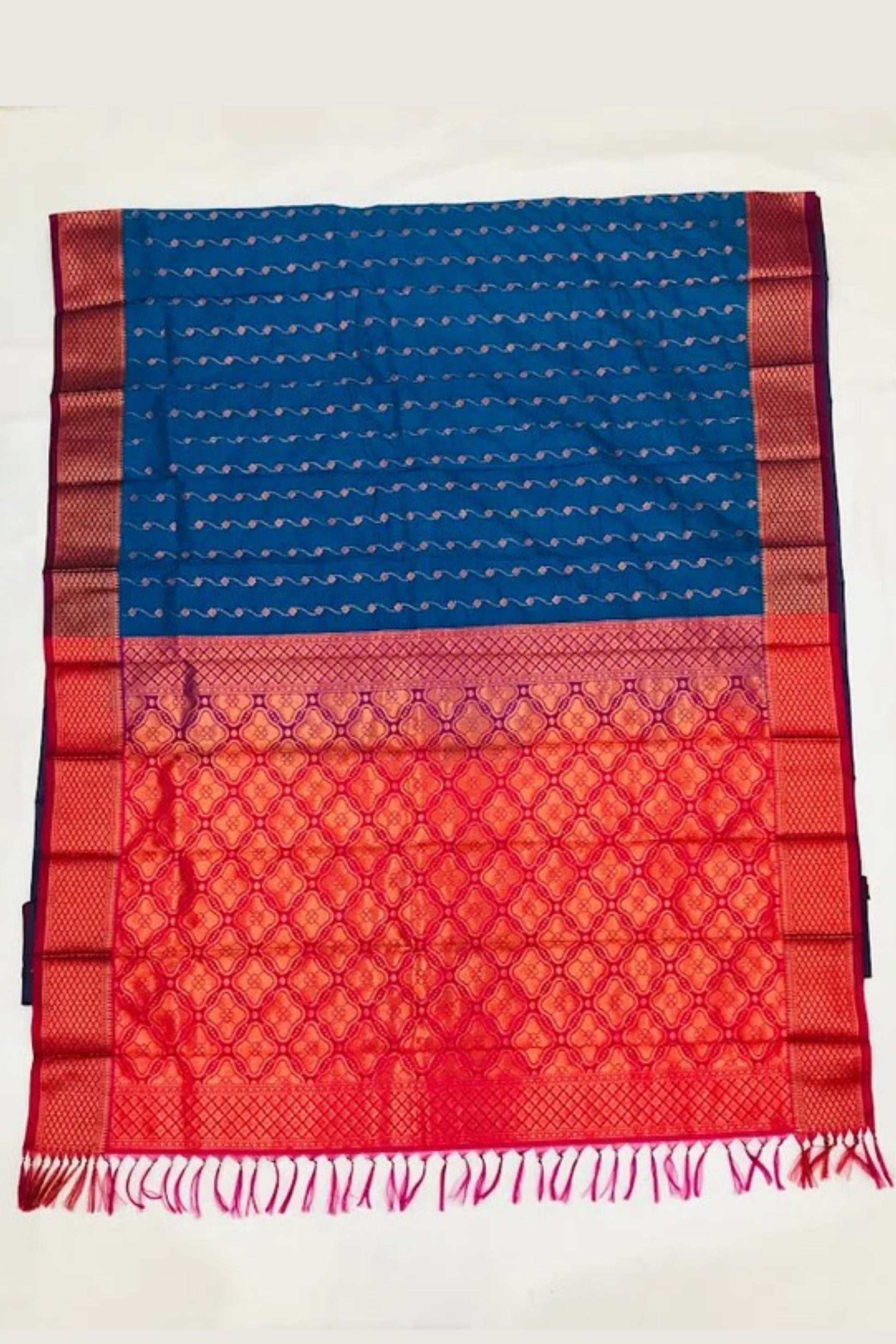 Art Silk With Contrast Border Unique Design Saree In Yuma