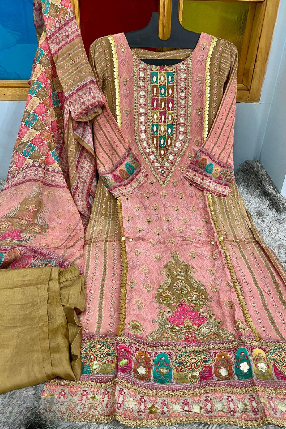 Beautiful light Pink Color Designer Pure Viscose Muslin Palazzo Suits With Dupatta