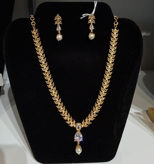 Stunning White Stones And Pearl Hanging Gold Plated Necklace With Earrings Set