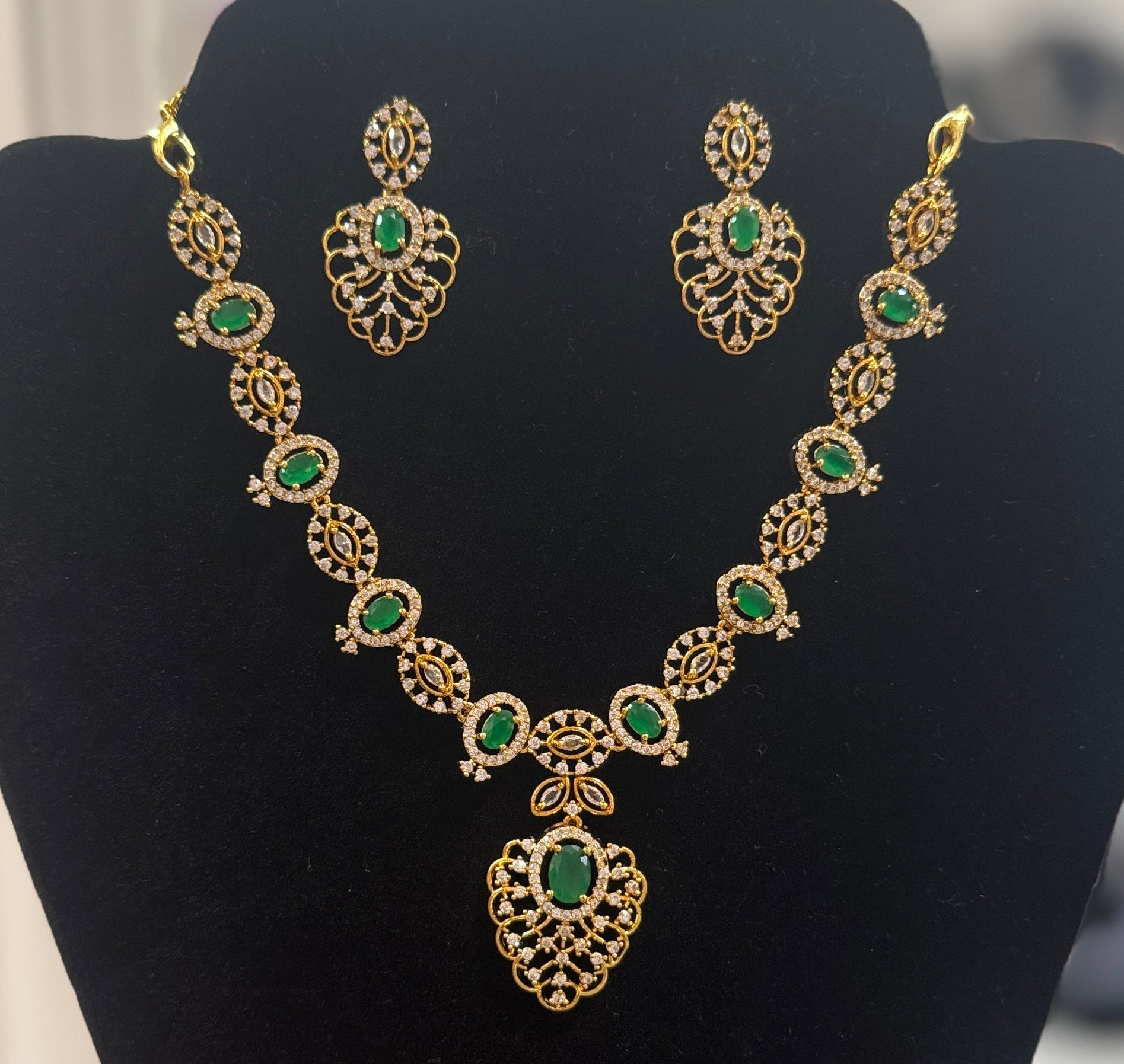 Amazing White Color Stones Gold Plated Designer Necklace With Earrings